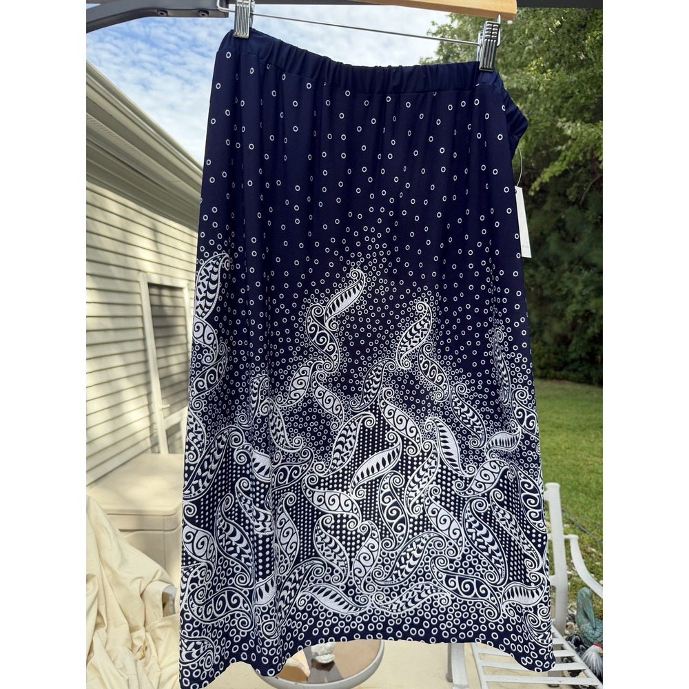 Emi & Joe Womens Skirt 1X Navy White Paisley Stretch Waist NWT.     5324